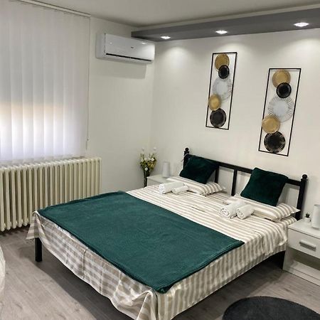 Manirosi 5 Apartment Subotica Zewnętrze zdjęcie