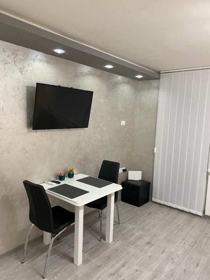 Manirosi 5 Apartment Subotica Zewnętrze zdjęcie