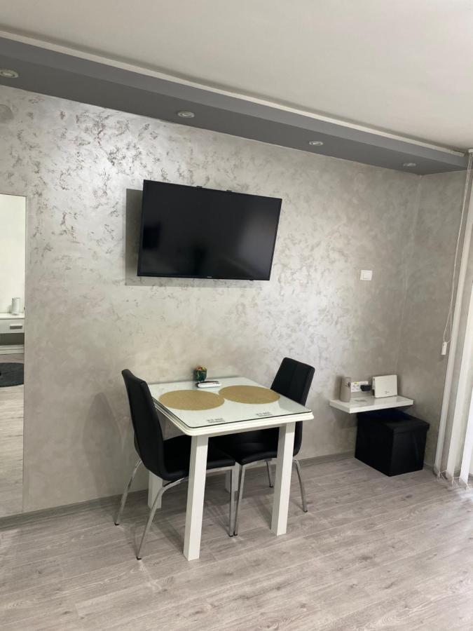 Manirosi 5 Apartment Subotica Zewnętrze zdjęcie